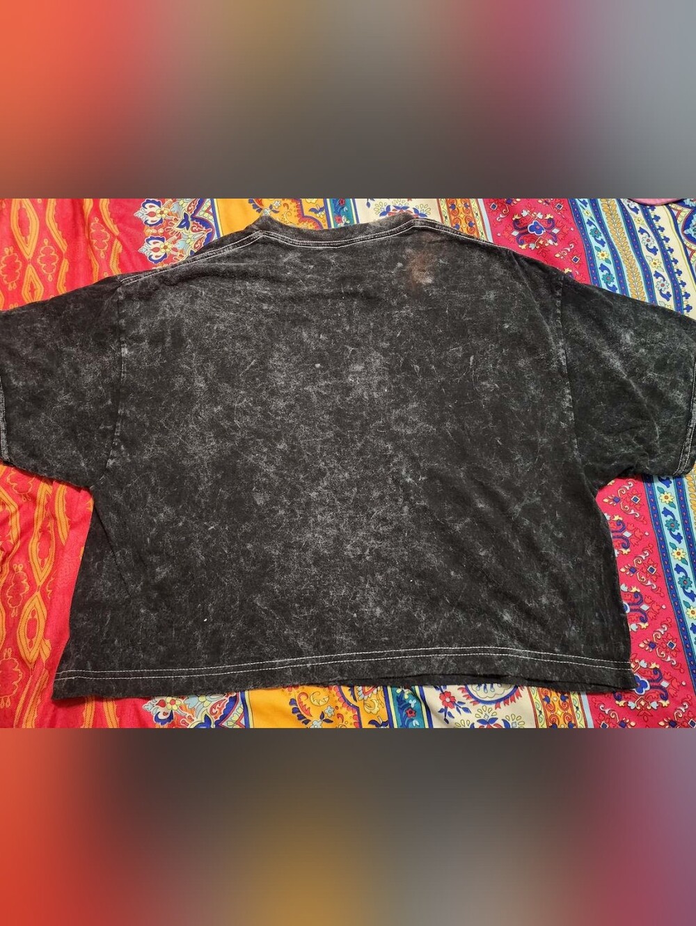 Vintage Black Graphic Tee with Red Rose Motif Crop Top Grunge Distressed - Picture 7 of 7